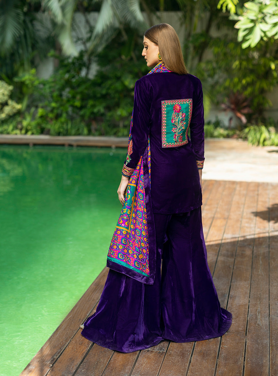 Zainab Chottani | Makhmal Luxe Pret | Habibeh S Deep Purple Velvet