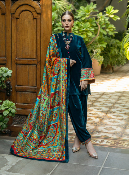 Zainab Chottani | Makhmal Luxe Pret | Avizeh XS Deep Teal Velvet