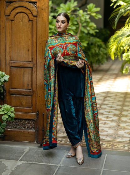 Zainab Chottani | Makhmal Luxe Pret | Avizeh S Deep Teal Velvet