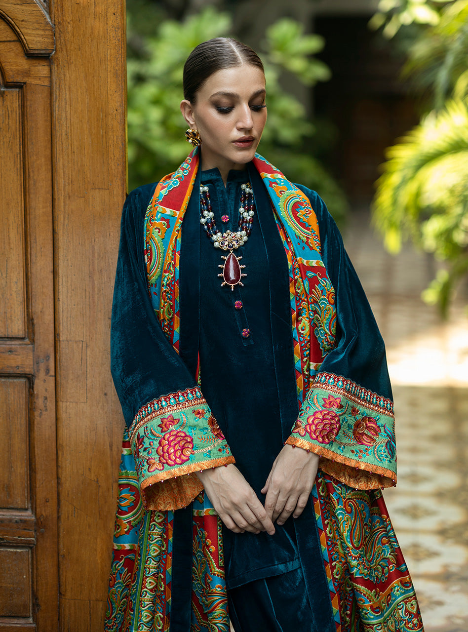 Zainab Chottani | Makhmal Luxe Pret | Avizeh L Deep Teal Velvet