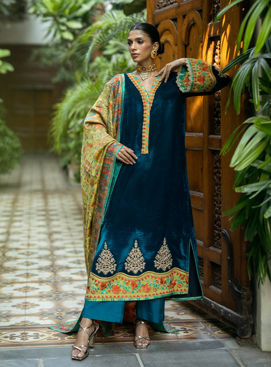 Zainab Chottani | Makhmal Luxe Pret | Soltani XS Emerald Green Velvet
