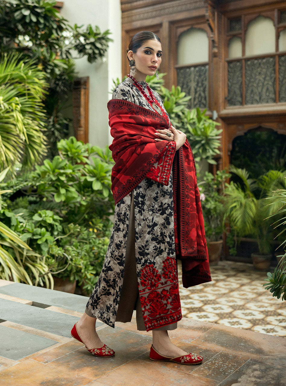 Zainab Chottani | Winter Shawls 24 | Zemestan S Cloud Gray Herringbone