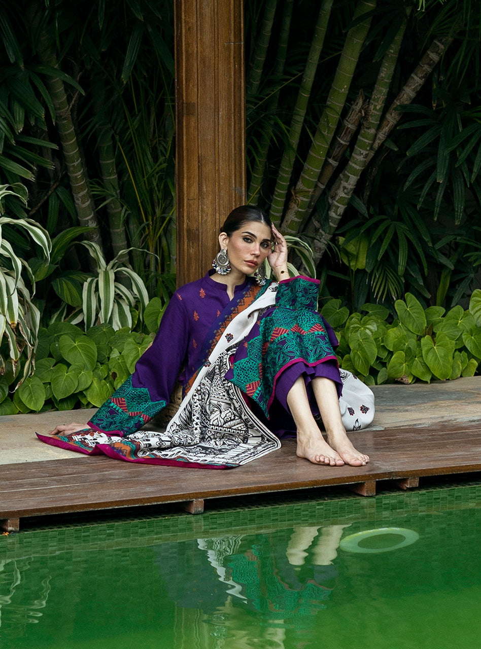Zainab Chottani | Winter Shawls 24 | Vaniza L Purple Herringbone