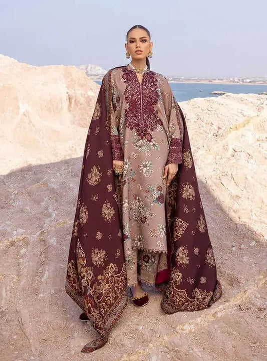 Zainab Chottani | Winter Shawls | AKS - Pakistani Designer Dress - by Zainab Chottani | Type: Luxury - 100% Original at Saira Sultan