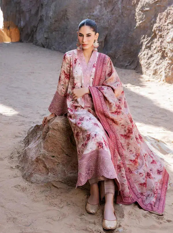 Zainab Chottani | Winter Shawls | Shyra - Pakistani Designer Dress - by Zainab Chottani | Type: Luxury - 100% Original at Saira Sultan