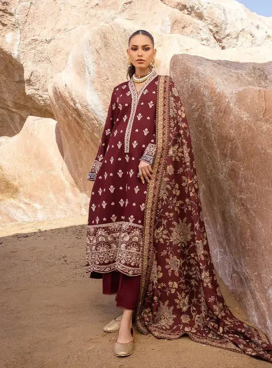 Zainab Chottani | Winter Shawls | Guzel - Pakistani Designer Dress - by Zainab Chottani | Type: Luxury - 100% Original at Saira Sultan