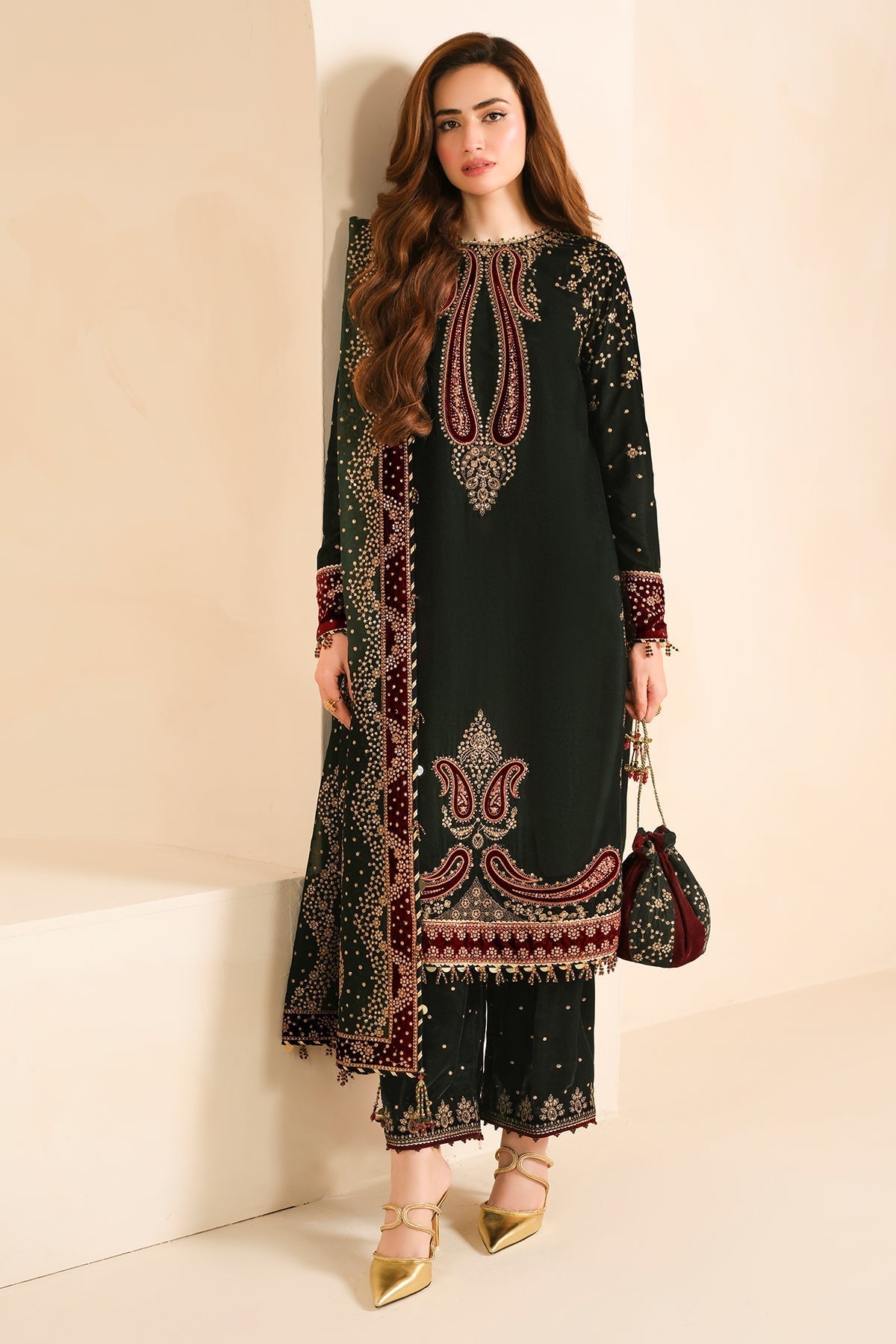 Jazmin | Velvet Edit 24 | Velvet Formal VF-2034 - Pakistani Designer Dress - by Jazmin | Type: Formal - 100% Original at Saira Sultan