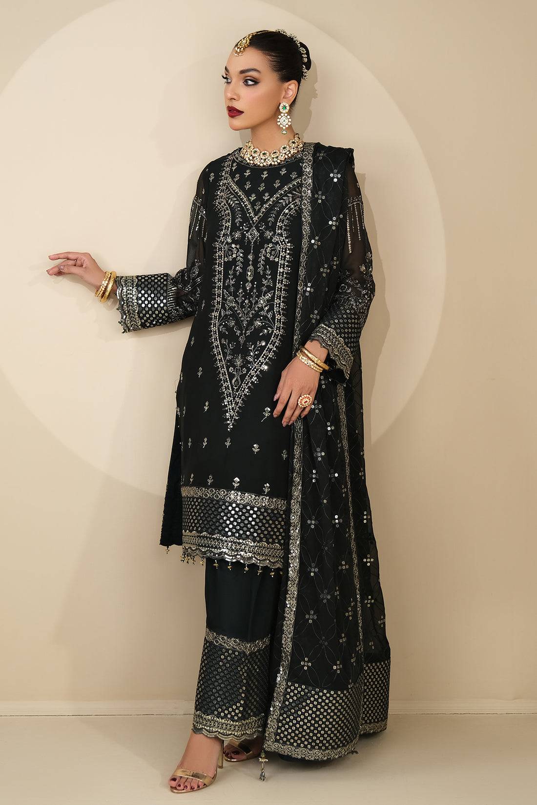Alizeh | Formals Collection | MINERVA UF-V03D04 - Pakistani Designer Dress - by Alizeh | Type: Formal - 100% Original at Saira Sultan
