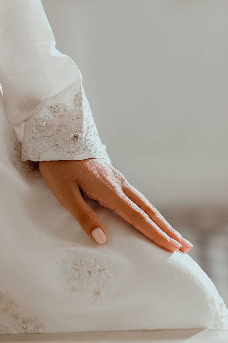 Ansab Jahangir | Luxe Pret Eid 24 | AYAT - Pakistani Designer Dress - by Ansab Jahangir | Type: Formal - 100% Original at Saira Sultan