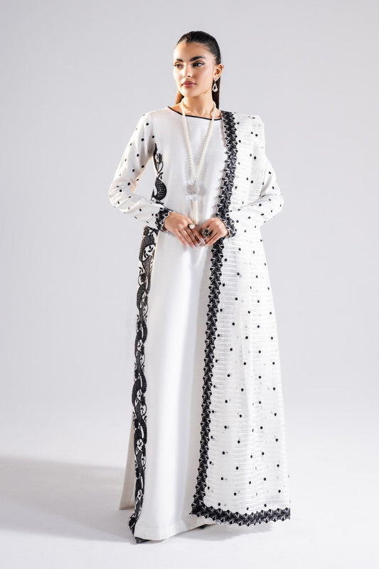 Maryum N Maria | Luna Formals | ARELA S White Grip