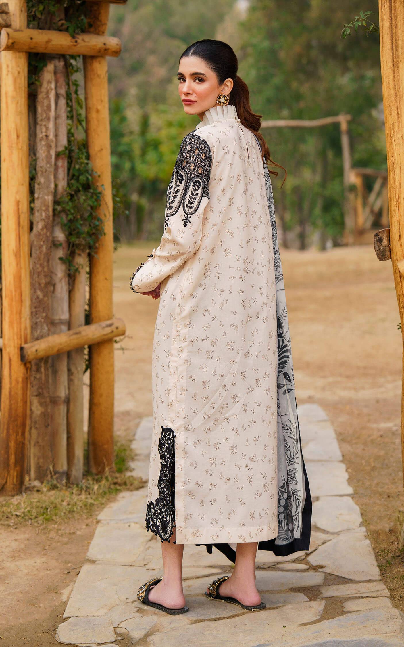 Asifa and Nabeel | Meraki Summer 24 | SNOWDROP-U141M002 - Pakistani Designer Dress - by Asifa and Nabeel | Type: Luxury - 100% Original at Saira Sultan