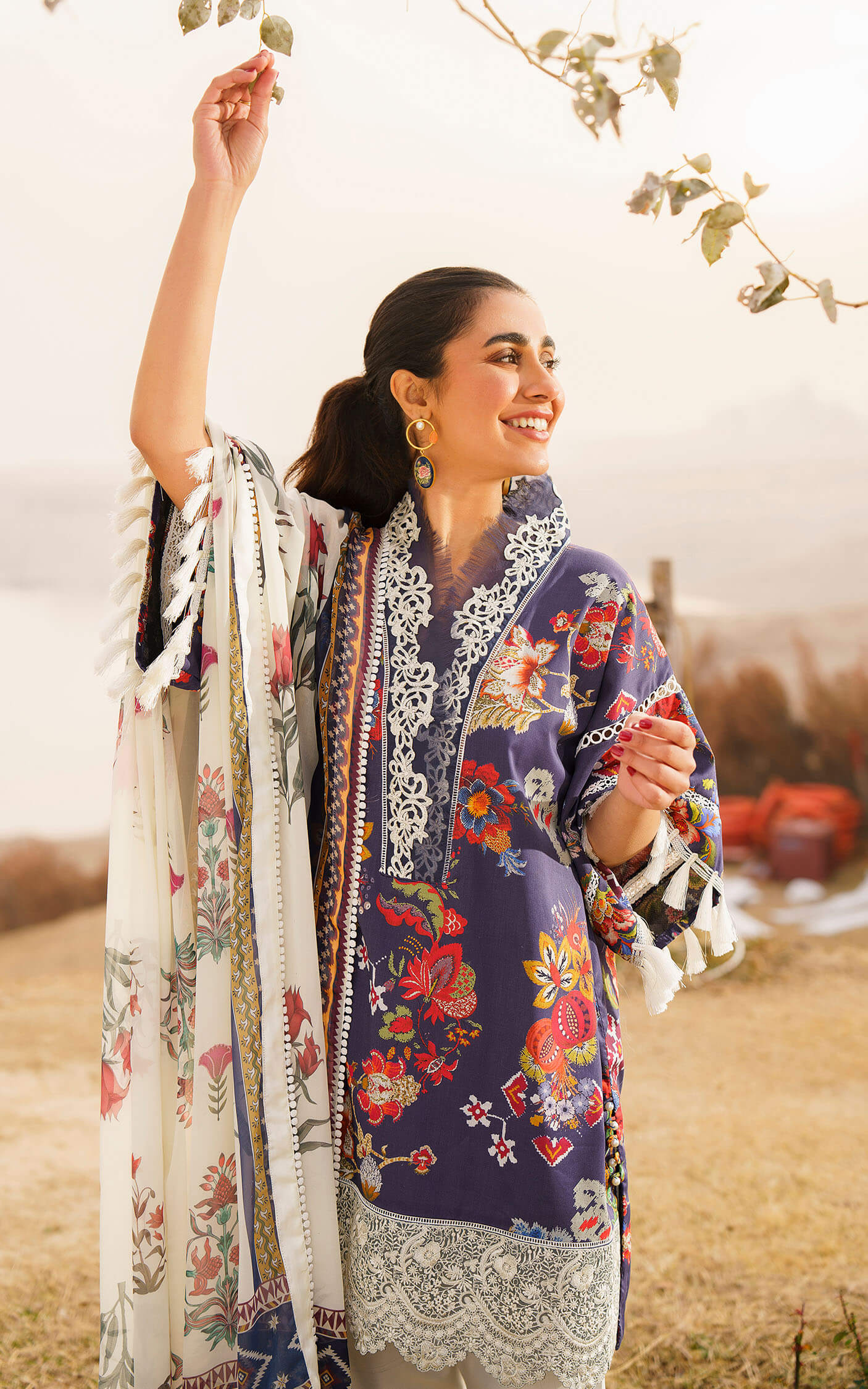 Asifa and Nabeel | Meraki Summer 24 | ALORA-U141M003 - Pakistani Designer Dress - by Asifa and Nabeel | Type: Luxury - 100% Original at Saira Sultan