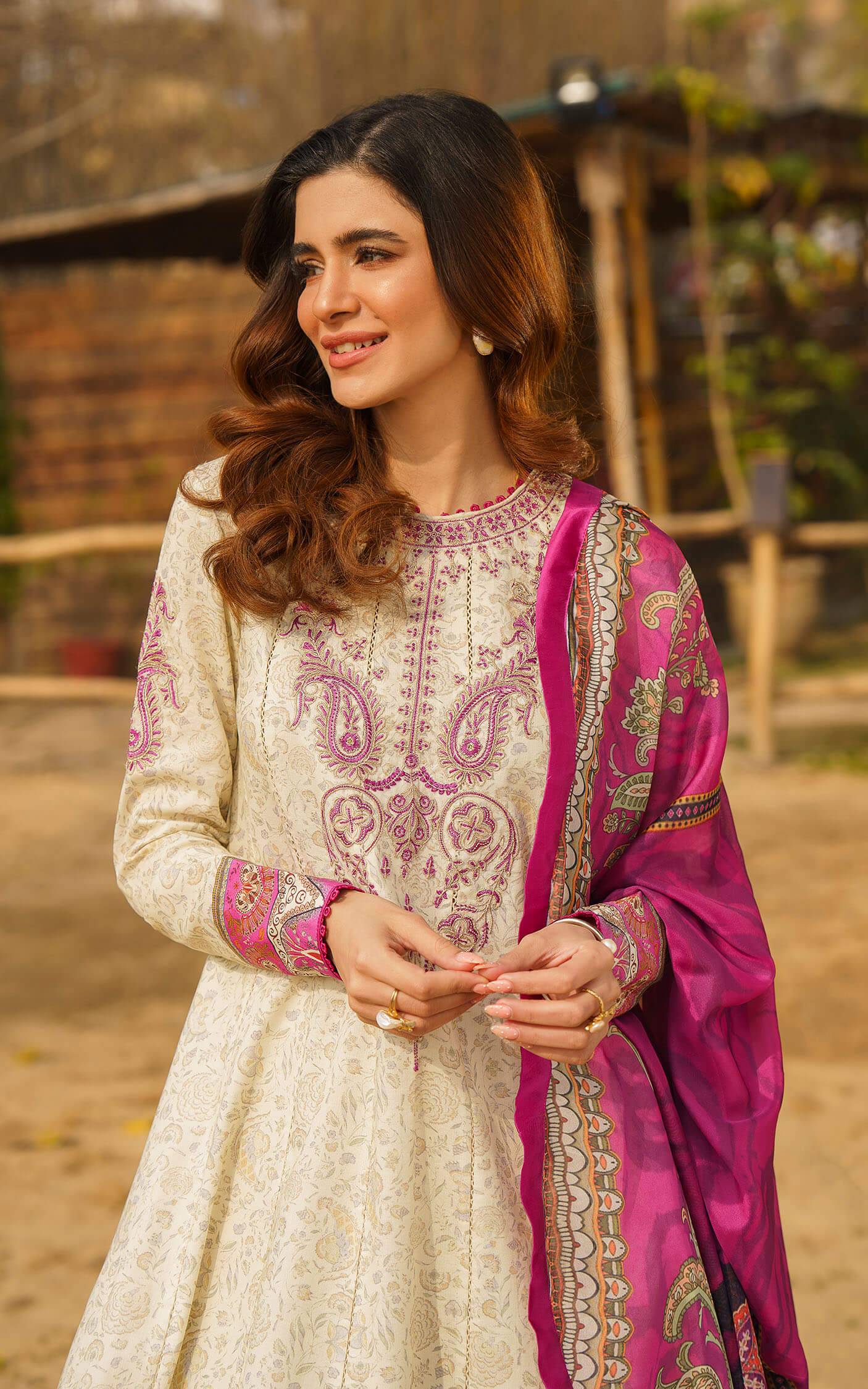 Asifa and Nabeel | Meraki Summer 24 | IRSA-U141M016 - Pakistani Designer Dress - by Asifa and Nabeel | Type: Luxury - 100% Original at Saira Sultan