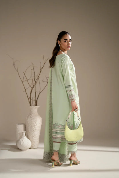 Azzal | Aghaaz Luxury Lawn | Mehak S