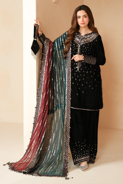 Jazmin | Velvet Edit 24 | Velvet Formal VF-2037 - Pakistani Designer Dress - by Jazmin | Type: Formal - 100% Original at Saira Sultan