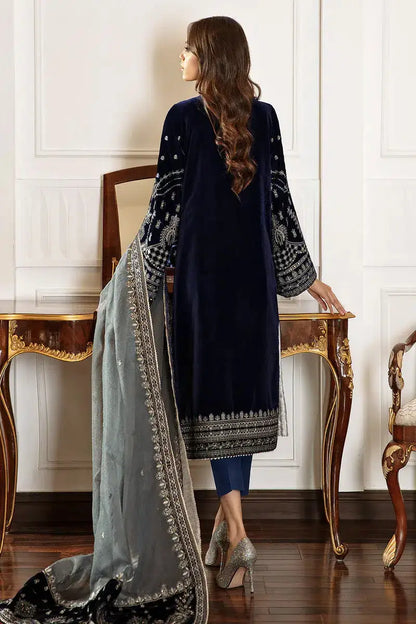 Baroque | Jahanara Luxury Velvet 23 | UF-41 - Pakistani Designer Dress - by Baroque | Type: Formal - 100% Original at Saira Sultan