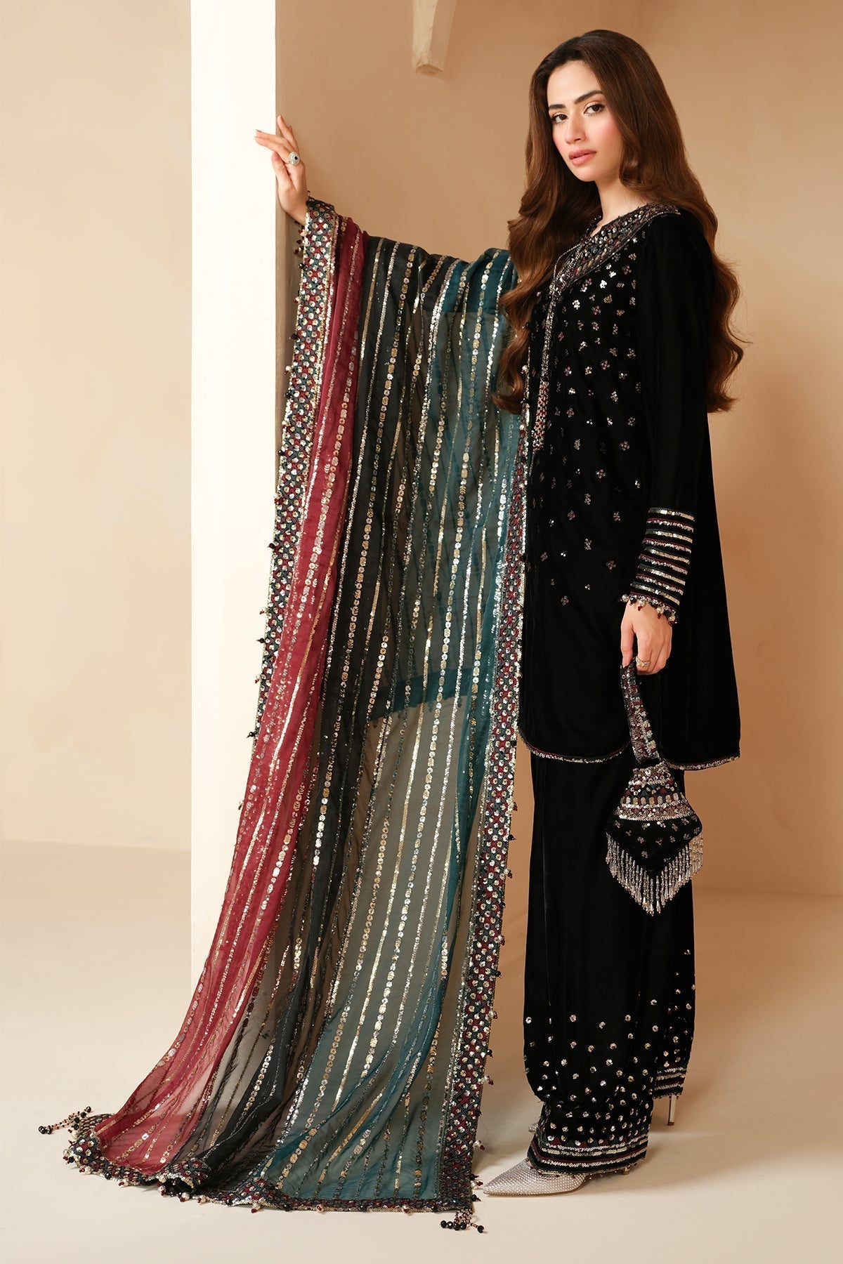 Jazmin | Velvet Edit 24 | Velvet Formal VF-2037 - Pakistani Designer Dress - by Jazmin | Type: Formal - 100% Original at Saira Sultan