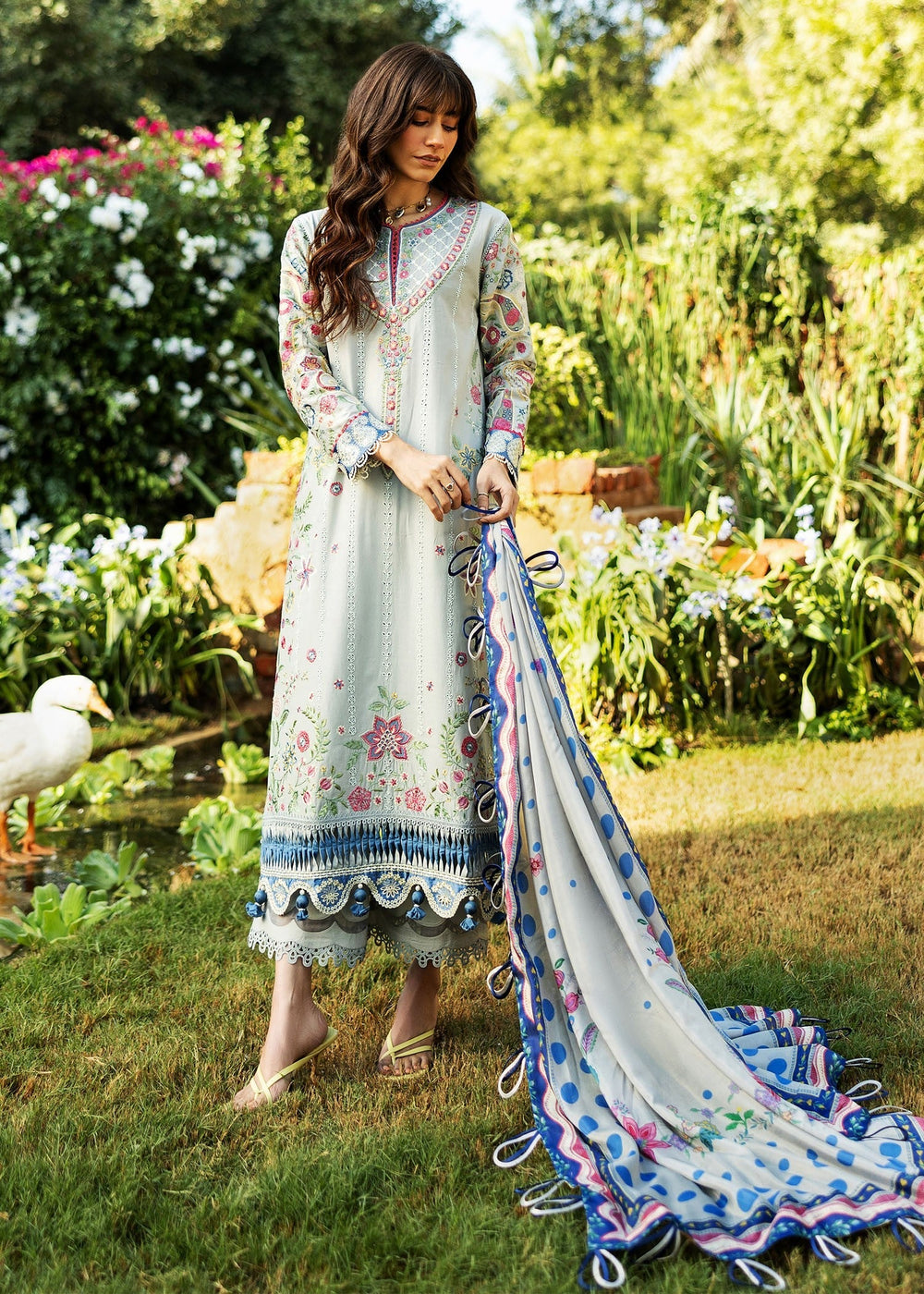 Sadaf Fawad Khan | Siraa Lawn 25 | PAISLEY GARDEN - A M Light Gray Lawn