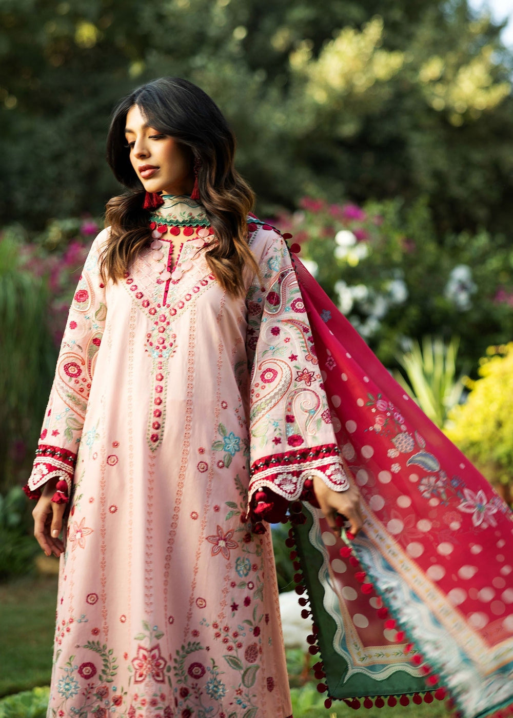 Sadaf Fawad Khan | Siraa Lawn 25 | PAISLEY GARDEN - B XL Light Pink Lawn