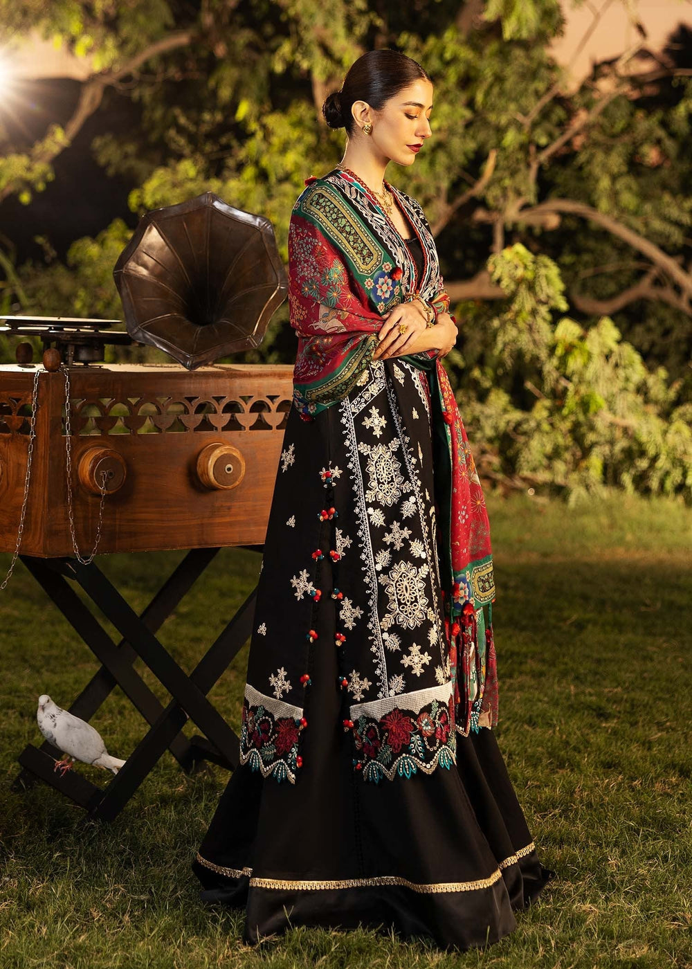 Sadaf Fawad Khan | Siraa Lawn 25 | PALM ISLAND - A S Black Lawn
