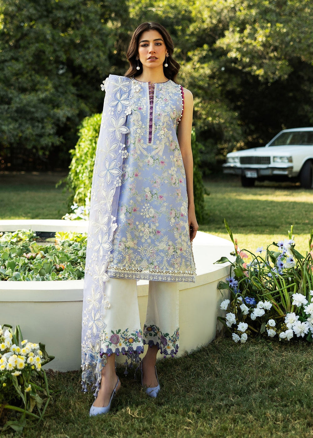 Sadaf Fawad Khan | Siraa Lawn 25 | BLOOM - A XS Light Blue Lawn