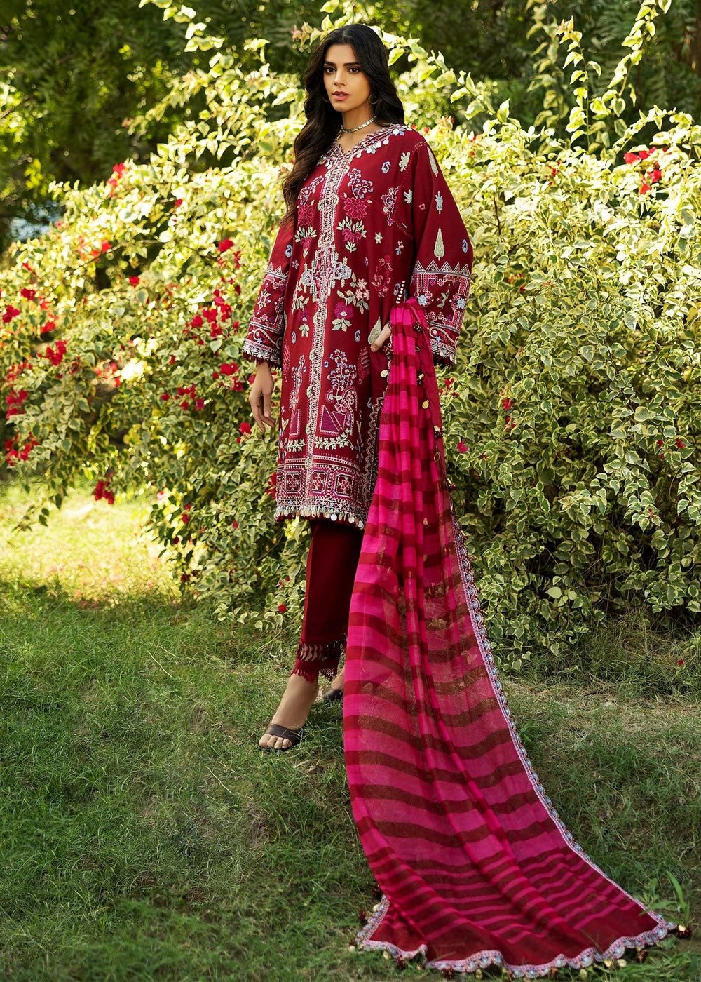 Sadaf Fawad Khan | Siraa Lawn 25 |WISTERIA - B L Blood Red Lawn