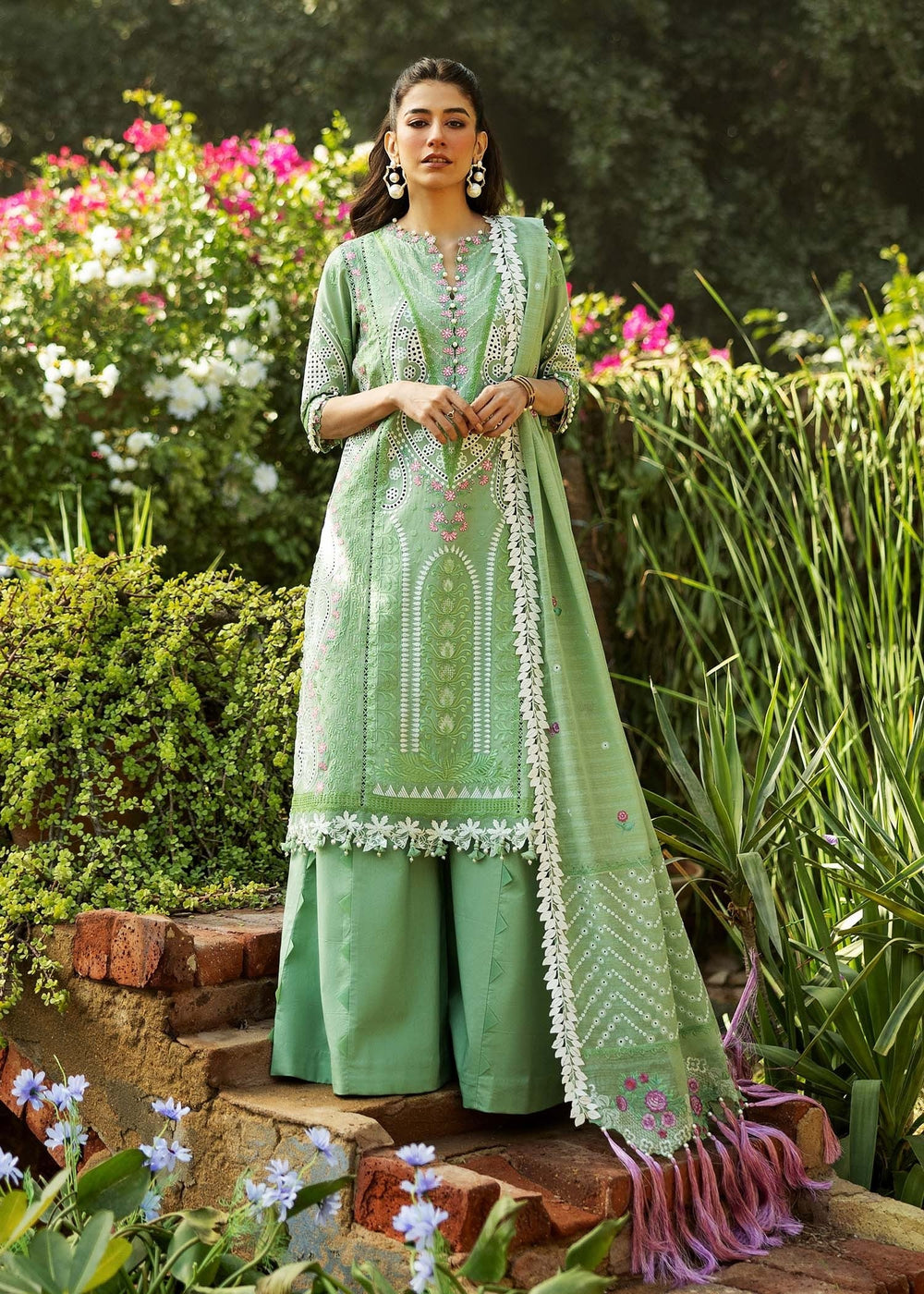 Sadaf Fawad Khan | Siraa Lawn 25 | FRENCH HEARTS - A M Mint Green Lawn