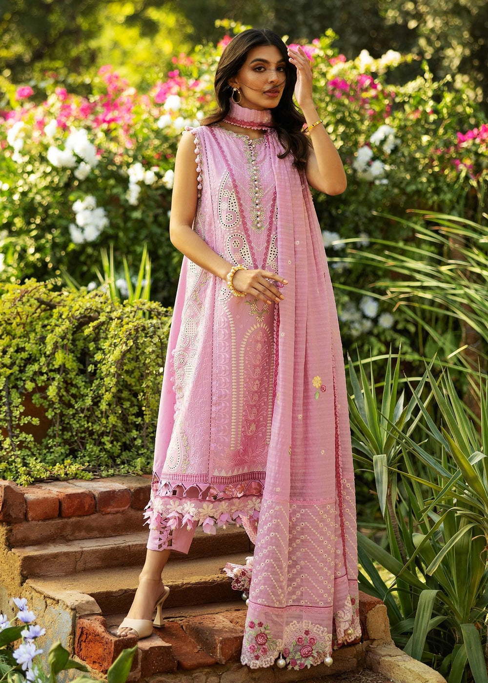 Sadaf Fawad Khan | Siraa Lawn 25 | FRENCH HEARTS - B XL Pink Lawn
