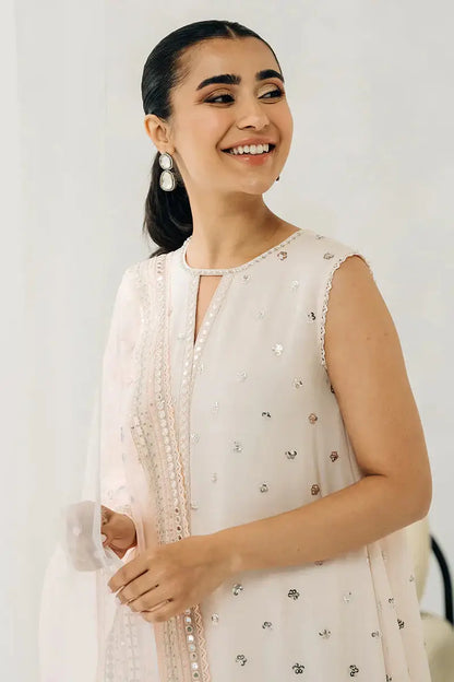 Cross Stitch | Luxe Atelier 24 | Pink Hue - Pakistani Designer Dress - by Cross Stitch | Type: Luxury - 100% Original at Saira Sultan