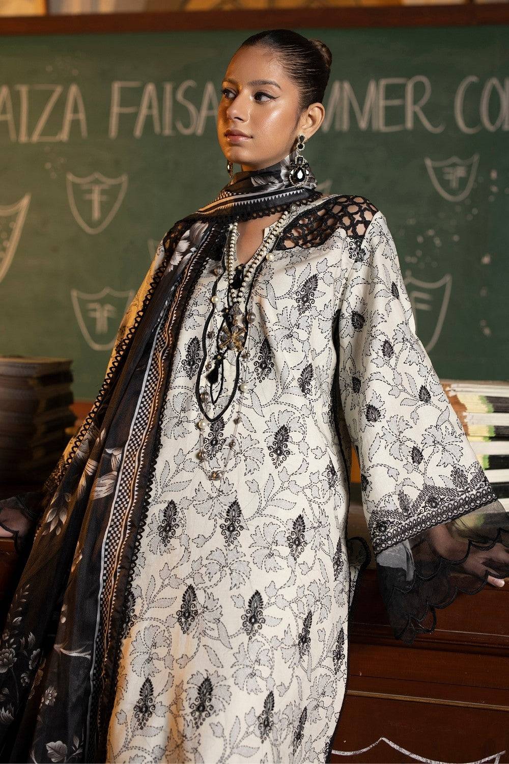 Ittehad | Embroidered Lawn | I-13 - Pakistani Designer Dress - by Ittehad | Type: Luxury - 100% Original at Saira Sultan