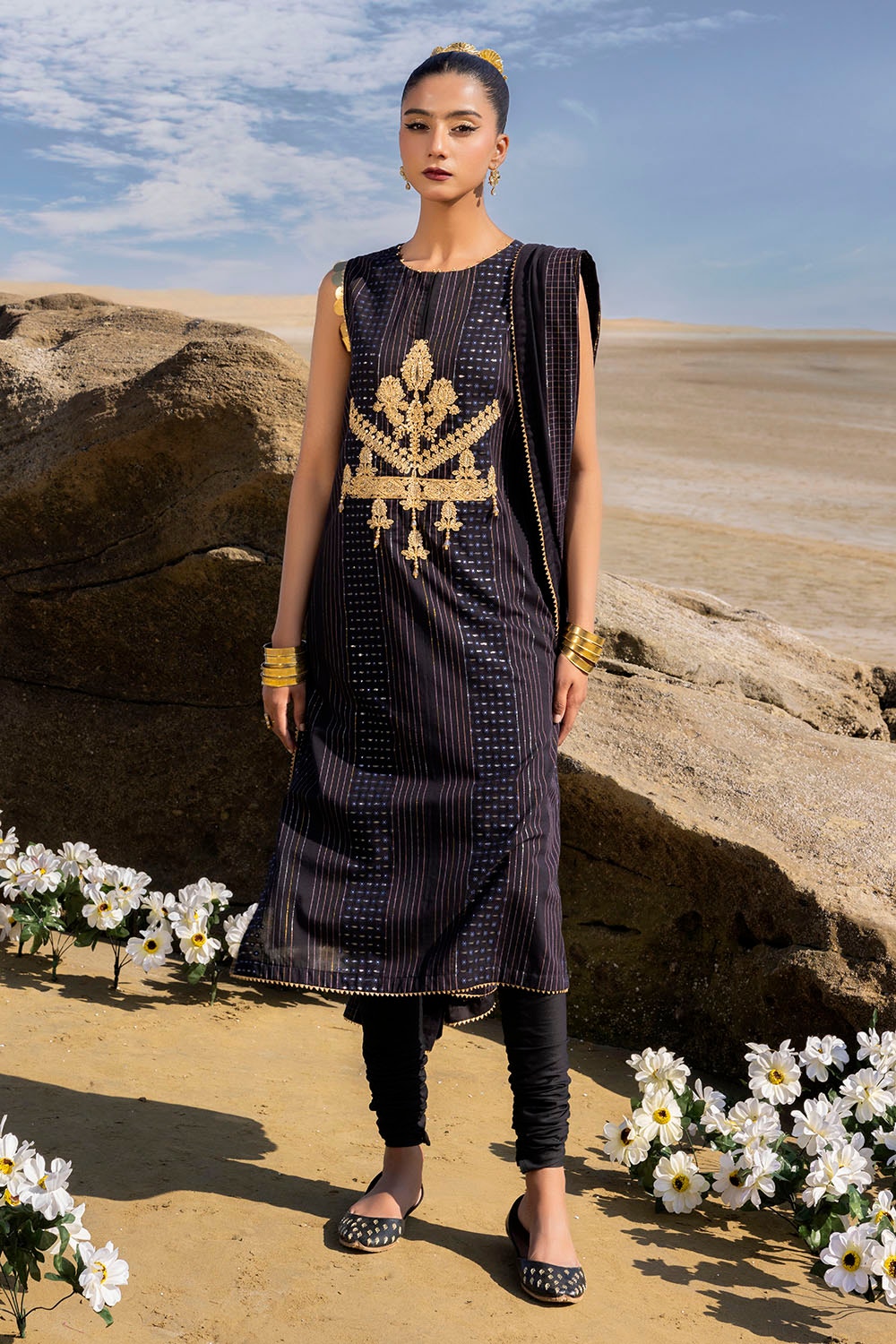 Gul Ahmed | Taara 25 | MJ-42037 L Black Jacquard