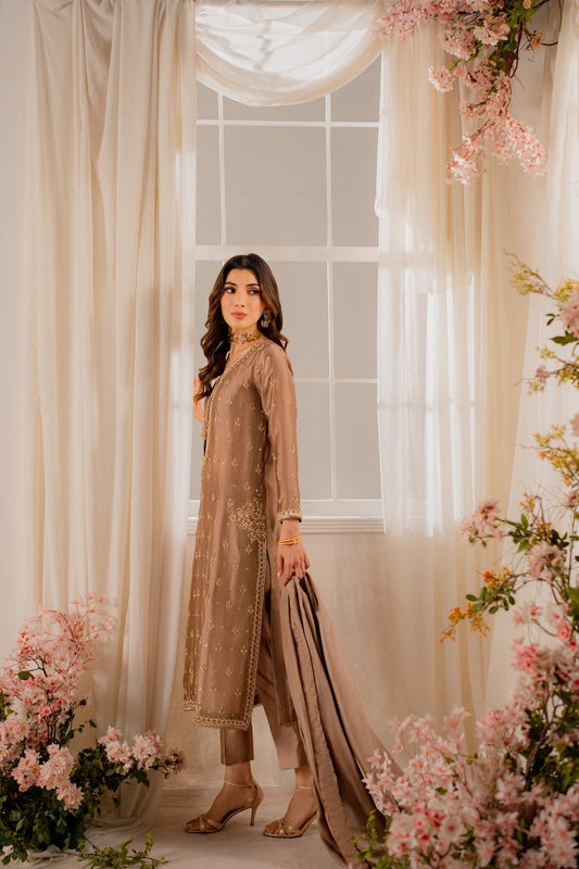 Vintage | Shehnayi Formals | Maha - Pakistani Designer Dress - by Vintage - Type : Ladies Clothes - 100% Original at Saira Sultan