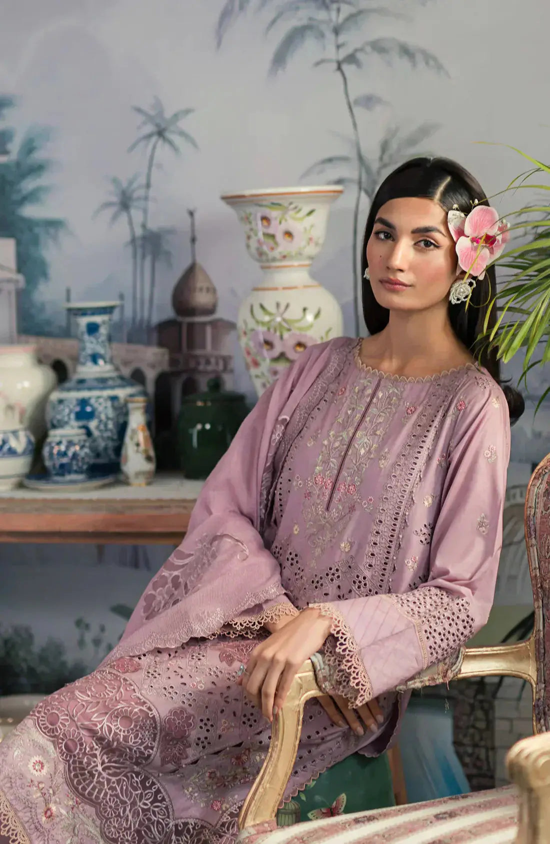 Emaan Adeel | Ayra Luxury Lawn 24 | AR-03 - Pakistani Designer Dress - by Emaan Adeel | Type: Luxury - 100% Original at Saira Sultan