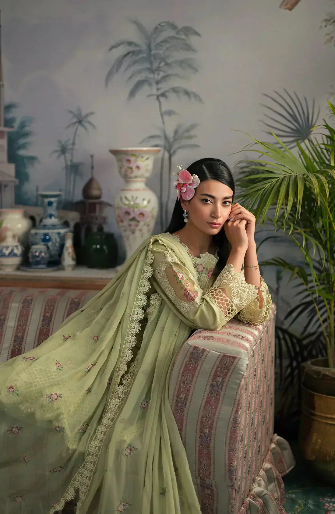 Emaan Adeel | Ayra Luxury Lawn 24 | AR-02 - Pakistani Designer Dress - by Emaan Adeel | Type: Luxury - 100% Original at Saira Sultan