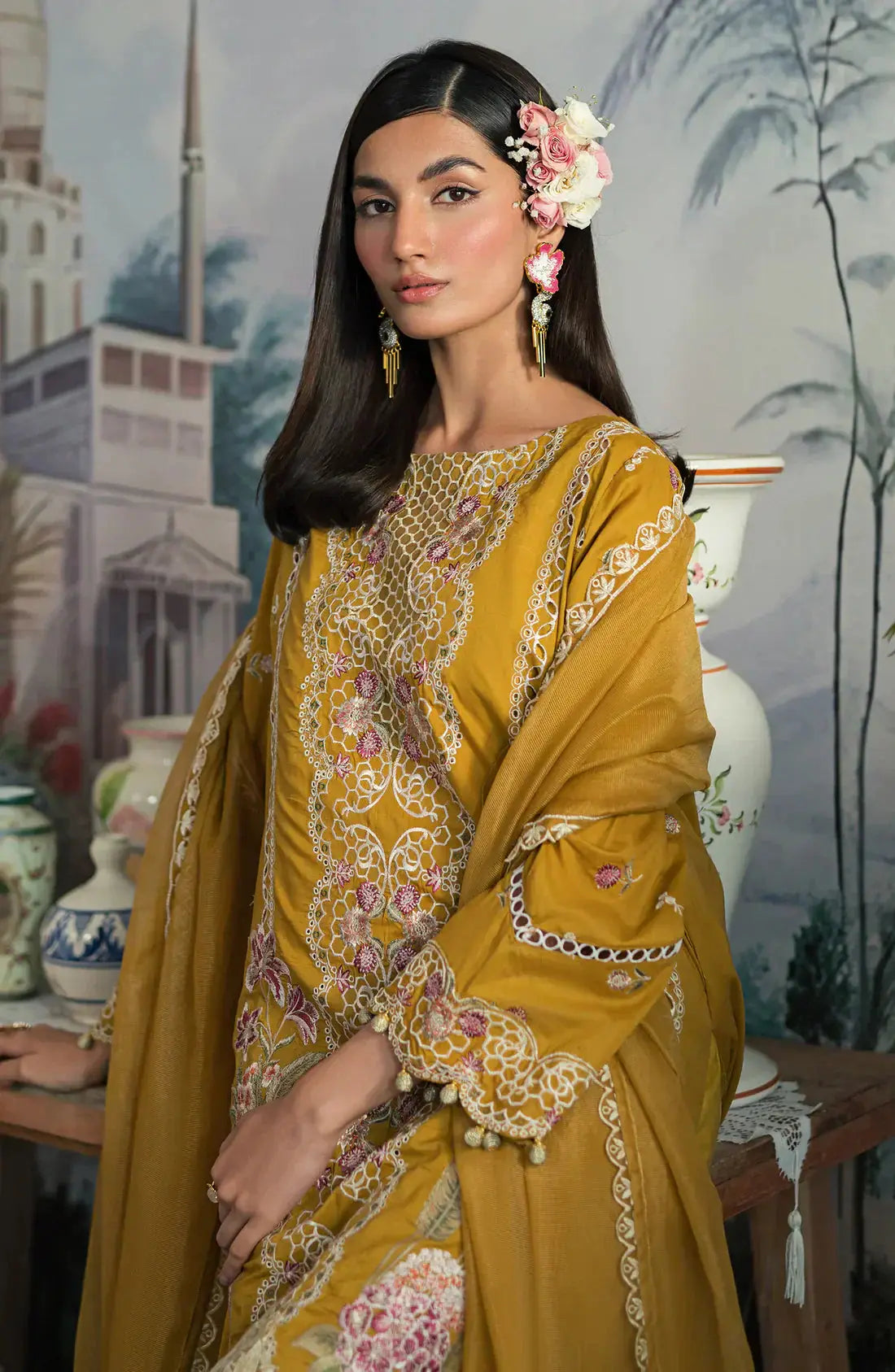 Emaan Adeel | Ayra Luxury Lawn 24 | AR-06 - Pakistani Designer Dress - by Emaan Adeel | Type: Luxury - 100% Original at Saira Sultan