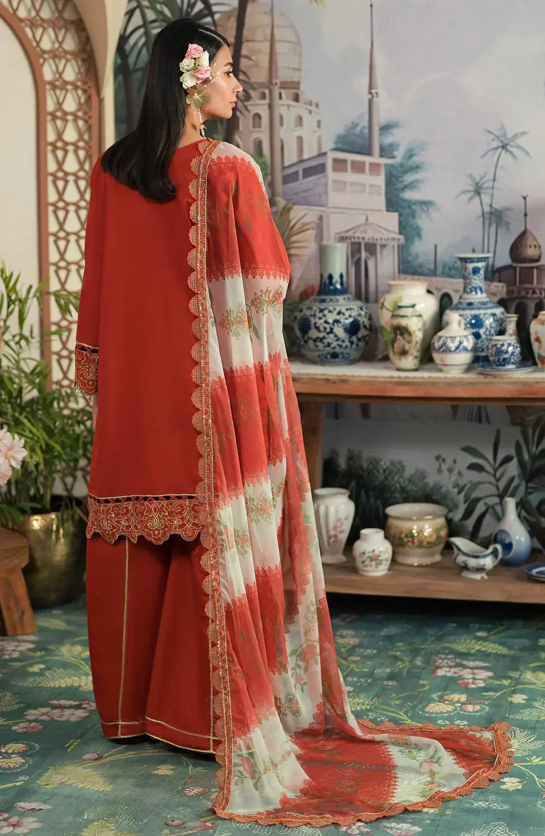 Emaan Adeel | Ayra Luxury Lawn 24 | - Pakistani Designer Dress - by Emaan Adeel | Type: Luxury - 100% Original at Saira Sultan
