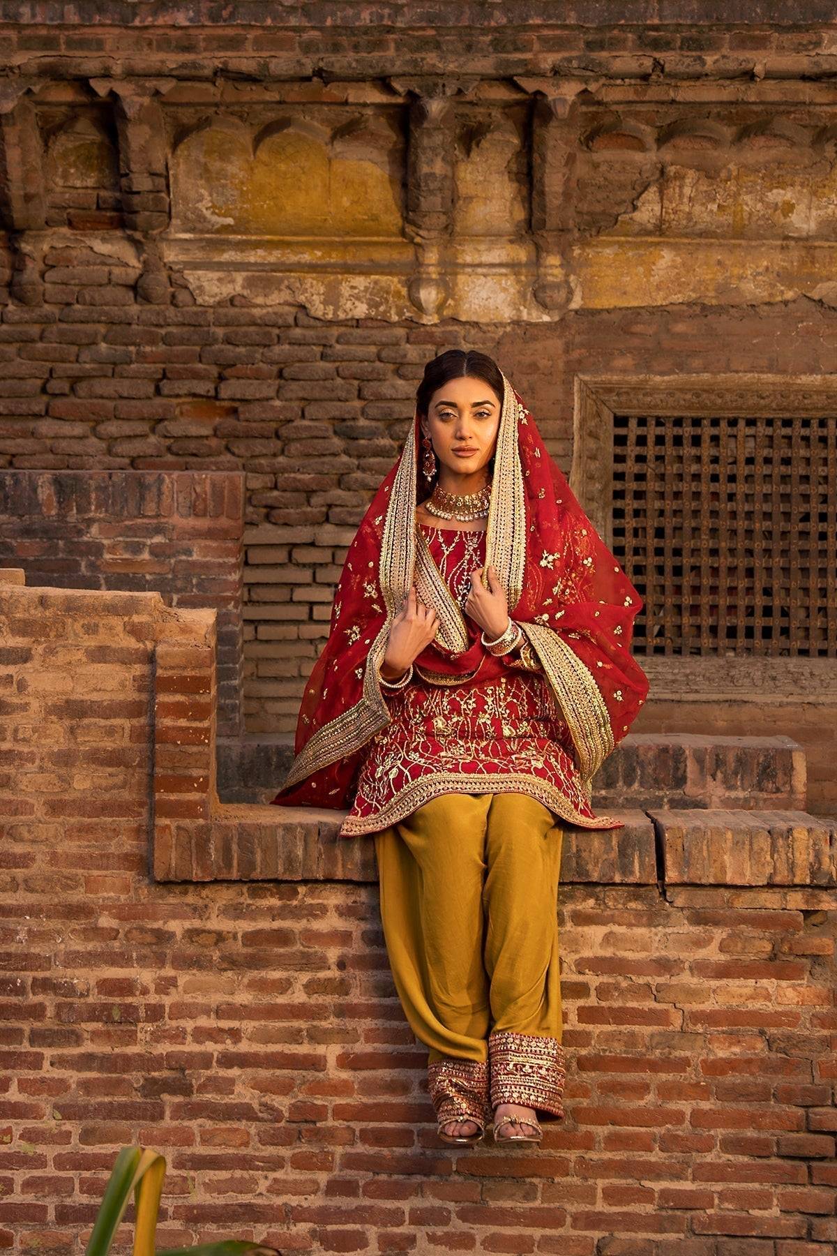Erum Khan | Shezadian Luxe Formals | CHAND BAI - Pakistani Designer Dress - by Erum Khan | Type: Formal - 100% Original at Saira Sultan