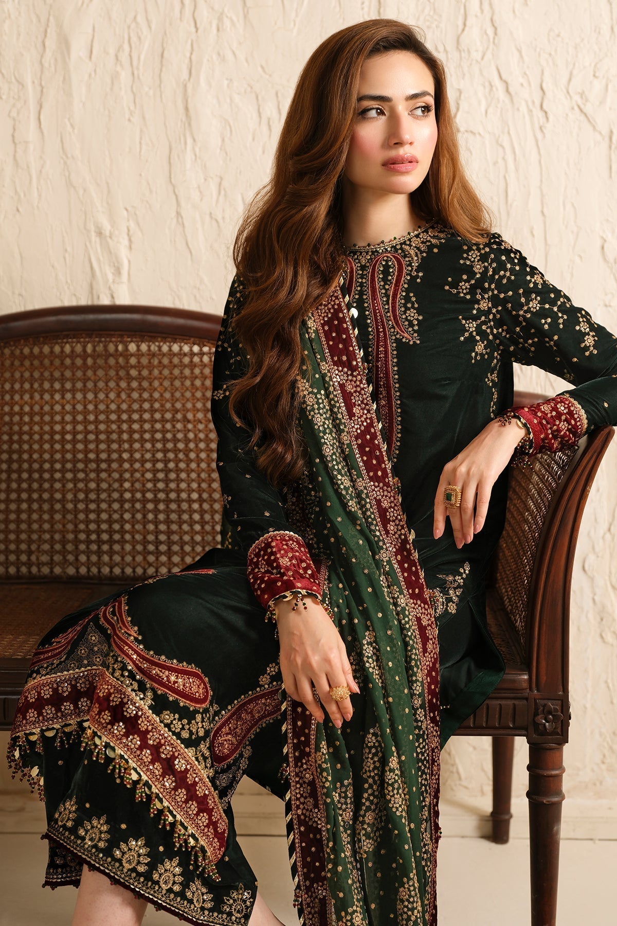 Jazmin | Velvet Edit 24 | Velvet Formal VF-2034 - Pakistani Designer Dress - by Jazmin | Type: Formal - 100% Original at Saira Sultan