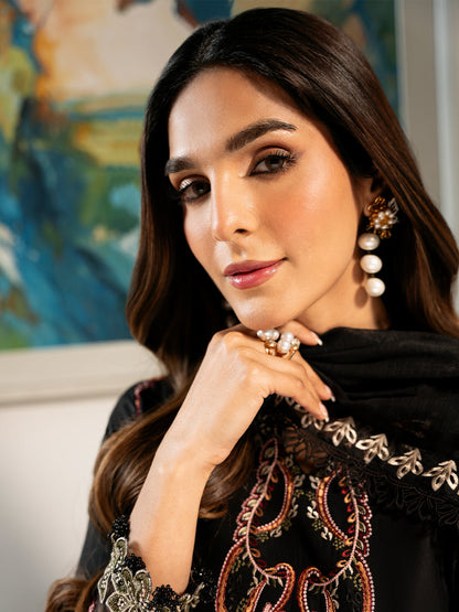 Izel | Mahveen Festive Lawn 25 | FAHIMA M Black Lawn