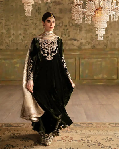 Faiza Saqlain | Manaar Luxe Formals 23 | Tissa - Pakistani Designer Dress - by Faiza Saqlain | Type: Bridal - 100% Original at Saira Sultan