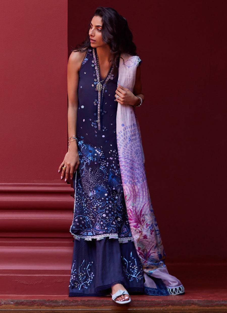 Farah Talib Aziz | Suay Lawn 24 | IZEA BLUE - Pakistani Designer Dress - by Farah Talib Aziz | Type: Luxury - 100% Original at Saira Sultan
