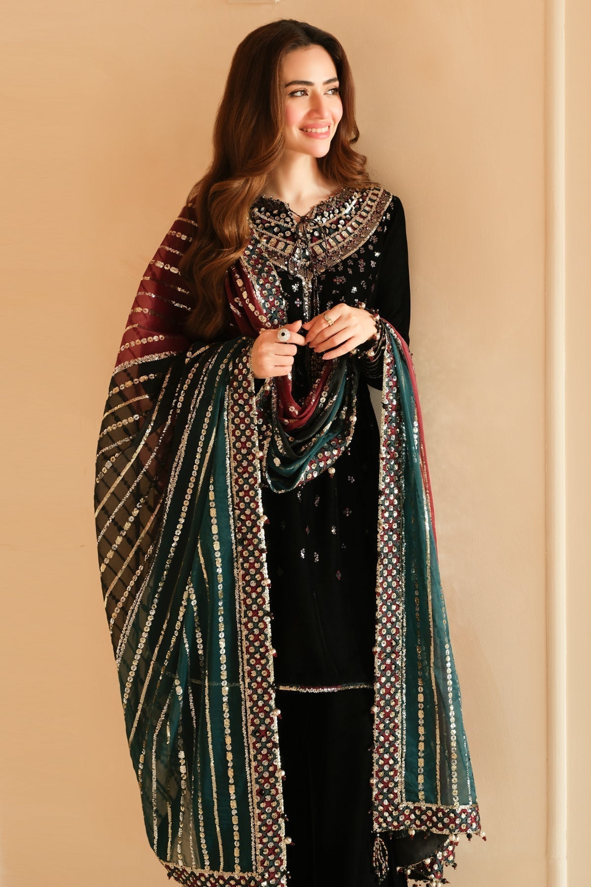 Jazmin | Velvet Edit 24 | Velvet Formal VF-2037 - Pakistani Designer Dress - by Jazmin | Type: Formal - 100% Original at Saira Sultan
