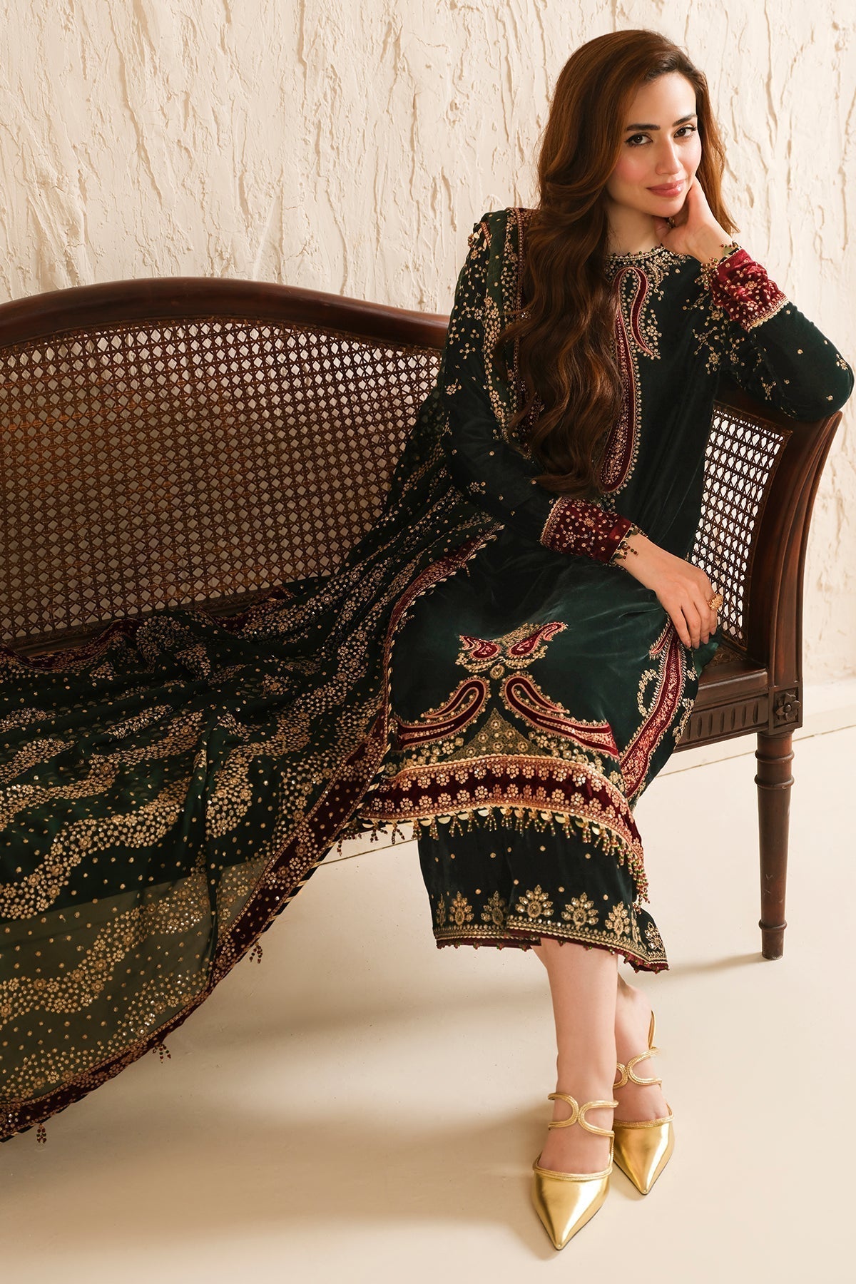 Jazmin | Velvet Edit 24 | Velvet Formal VF-2034 - Pakistani Designer Dress - by Jazmin | Type: Formal - 100% Original at Saira Sultan