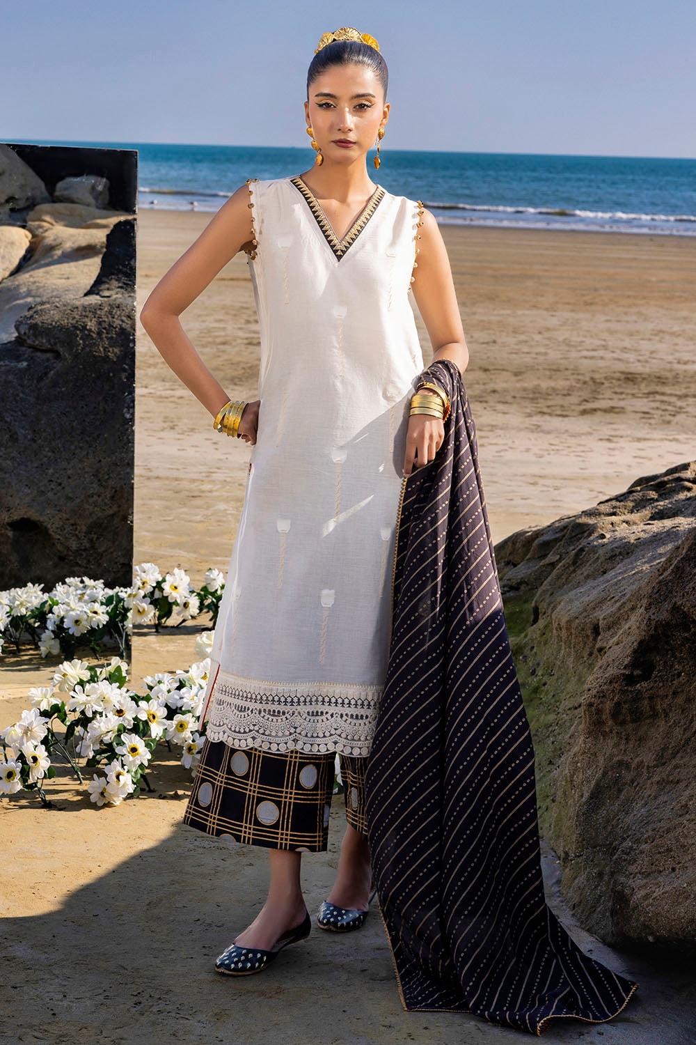 Gul Ahmed | Taara 25 | MJ-42052 XL White Jacquard