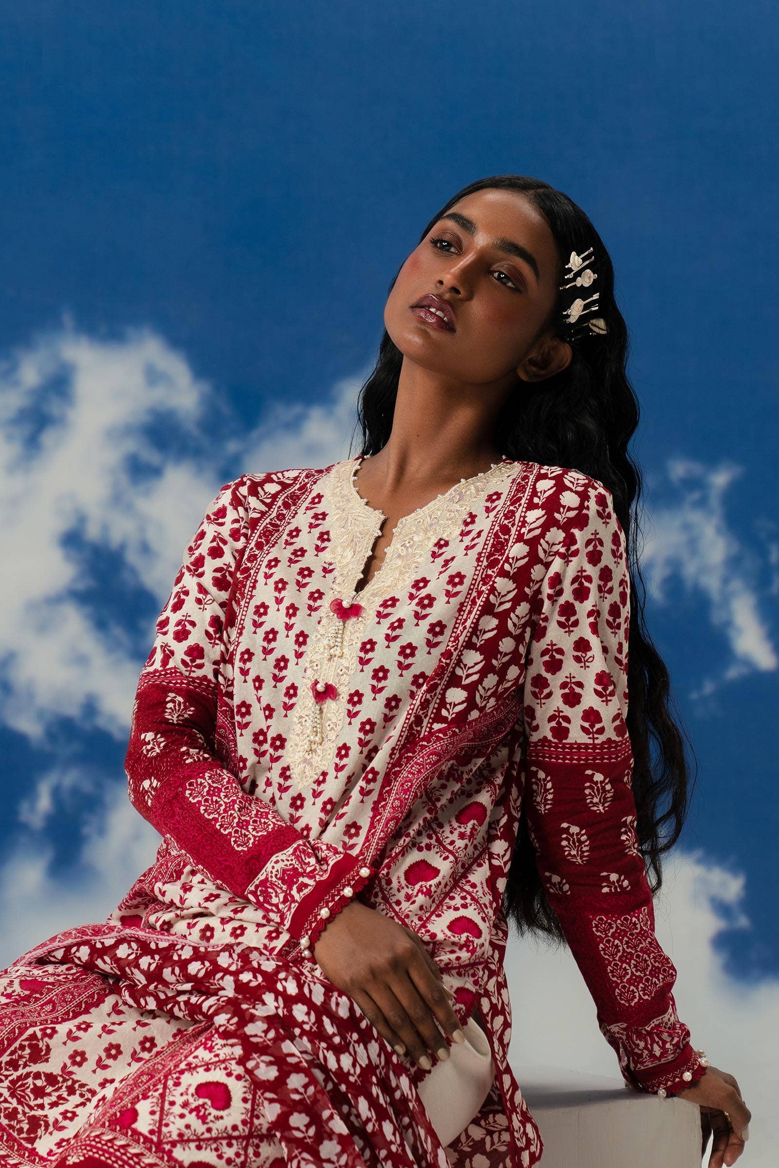 Sana Safinaz | Mahay Summer Lawn 24 | S-44 - Pakistani Designer Dress - by Sana Safinaz | Type: Luxury - 100% Original at Saira Sultan
