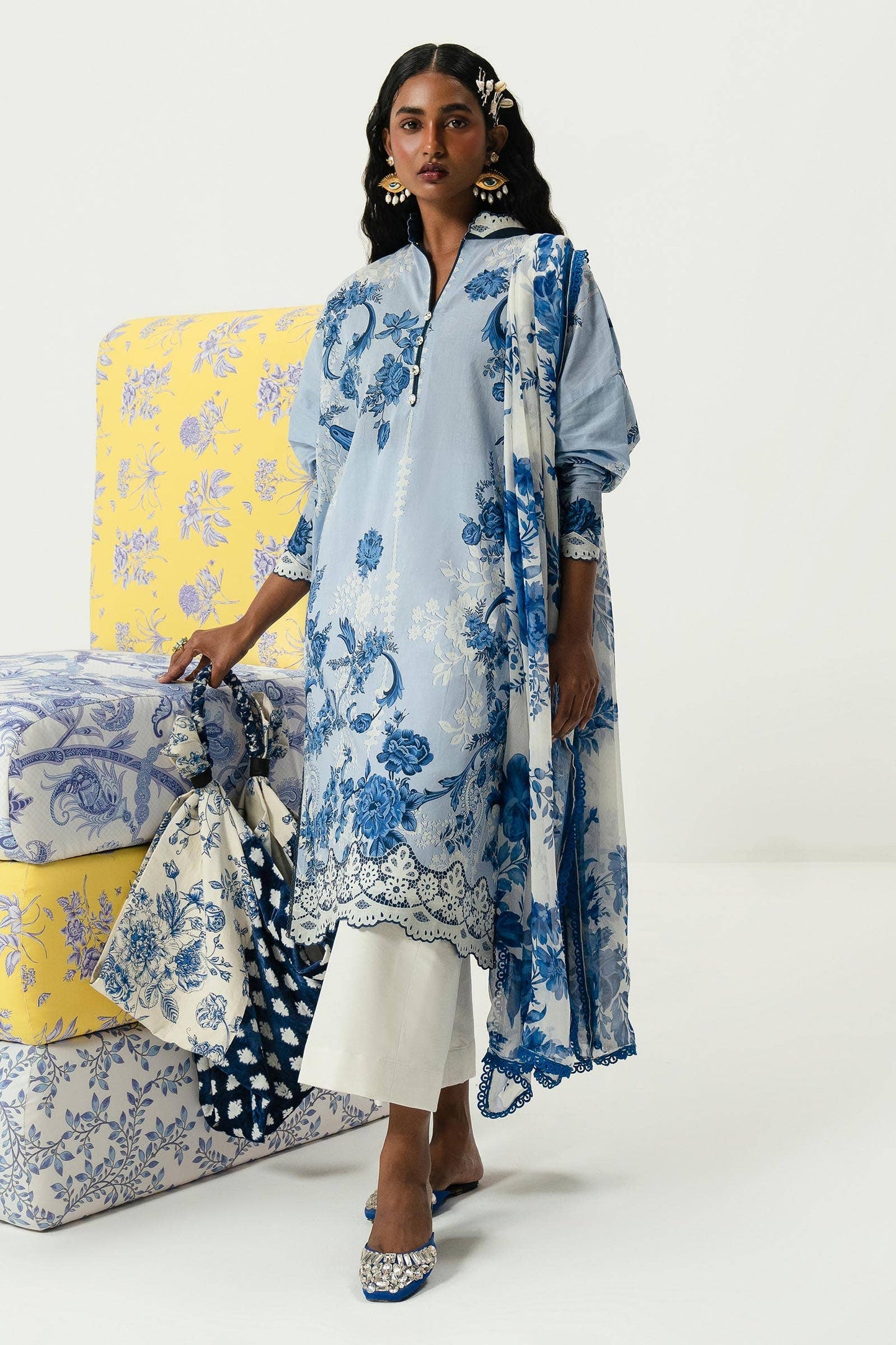 Sana Safinaz | Mahay Summer Lawn 24 | S-31 - Pakistani Designer Dress - by Sana Safinaz | Type: Luxury - 100% Original at Saira Sultan