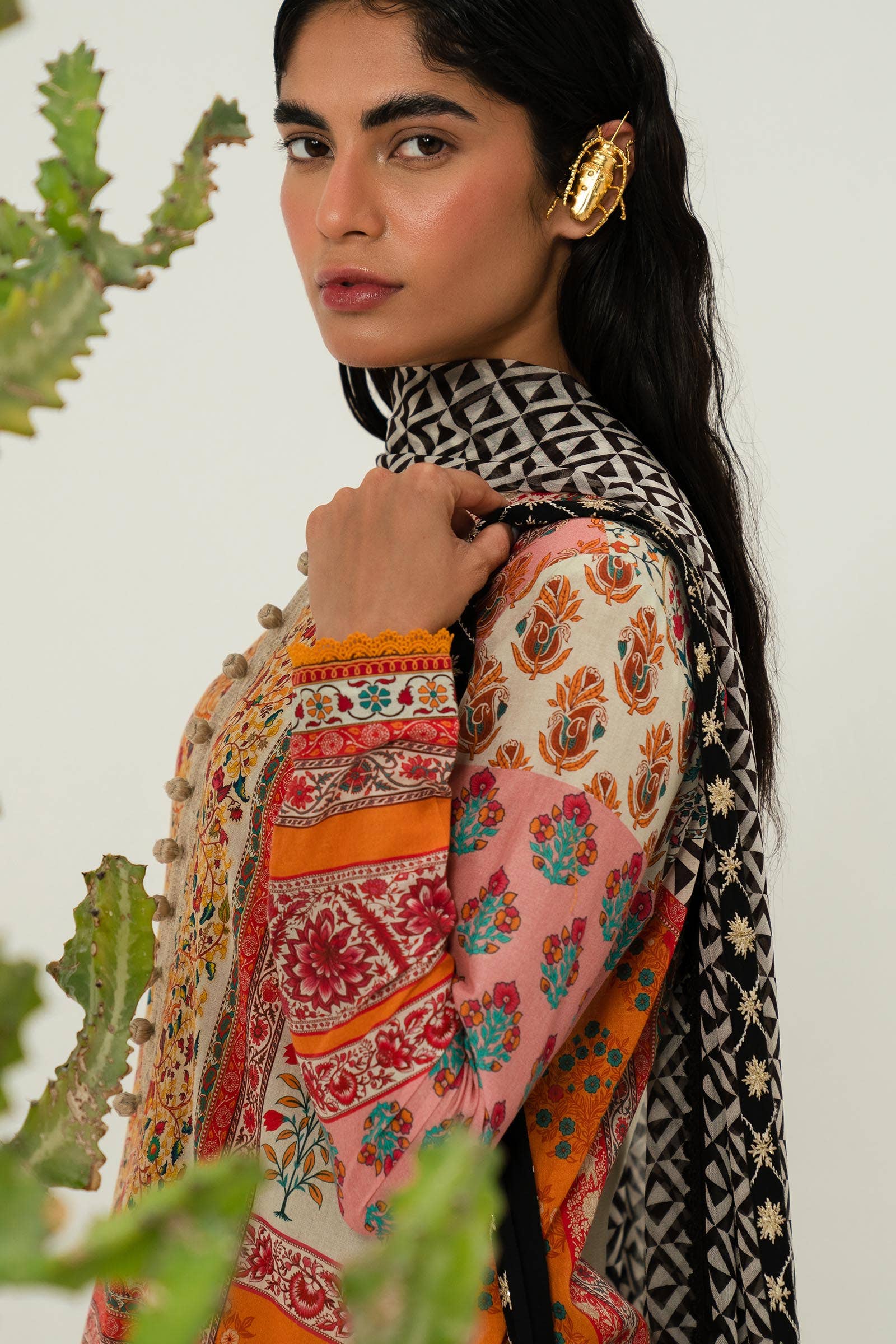 Sana Safinaz | Mahay Summer Lawn 24 | S-25 - Pakistani Designer Dress - by Sana Safinaz | Type: Luxury - 100% Original at Saira Sultan