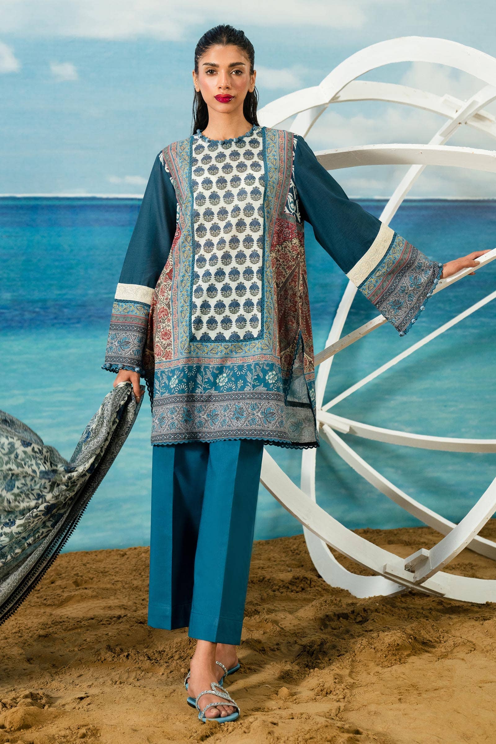 Sana Safinaz | Mahay Summer Lawn 24 | S-19 - Pakistani Designer Dress - by Sana Safinaz | Type: Luxury - 100% Original at Saira Sultan
