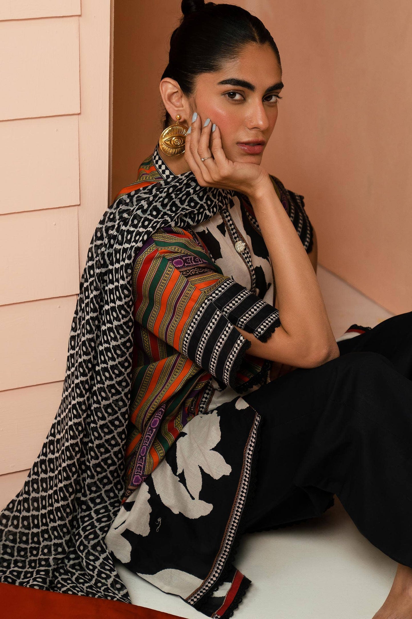 Sana Safinaz | Mahay Summer Lawn 24 | S-05 - Pakistani Designer Dress - by Sana Safinaz | Type: Luxury - 100% Original at Saira Sultan