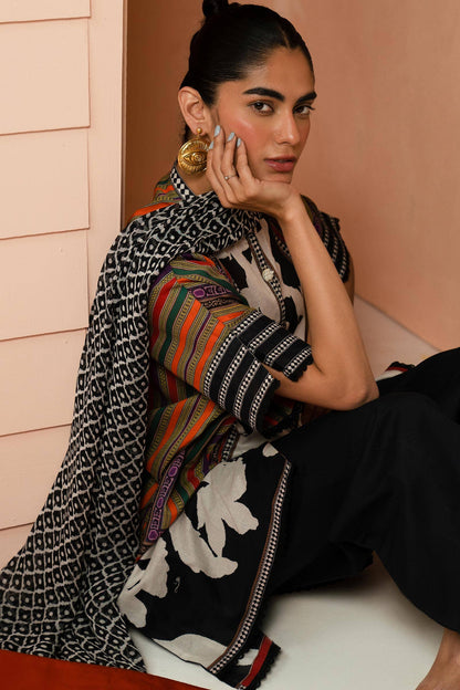 Sana Safinaz | Mahay Summer Lawn 24 | S-05 - Pakistani Designer Dress - by Sana Safinaz | Type: Luxury - 100% Original at Saira Sultan